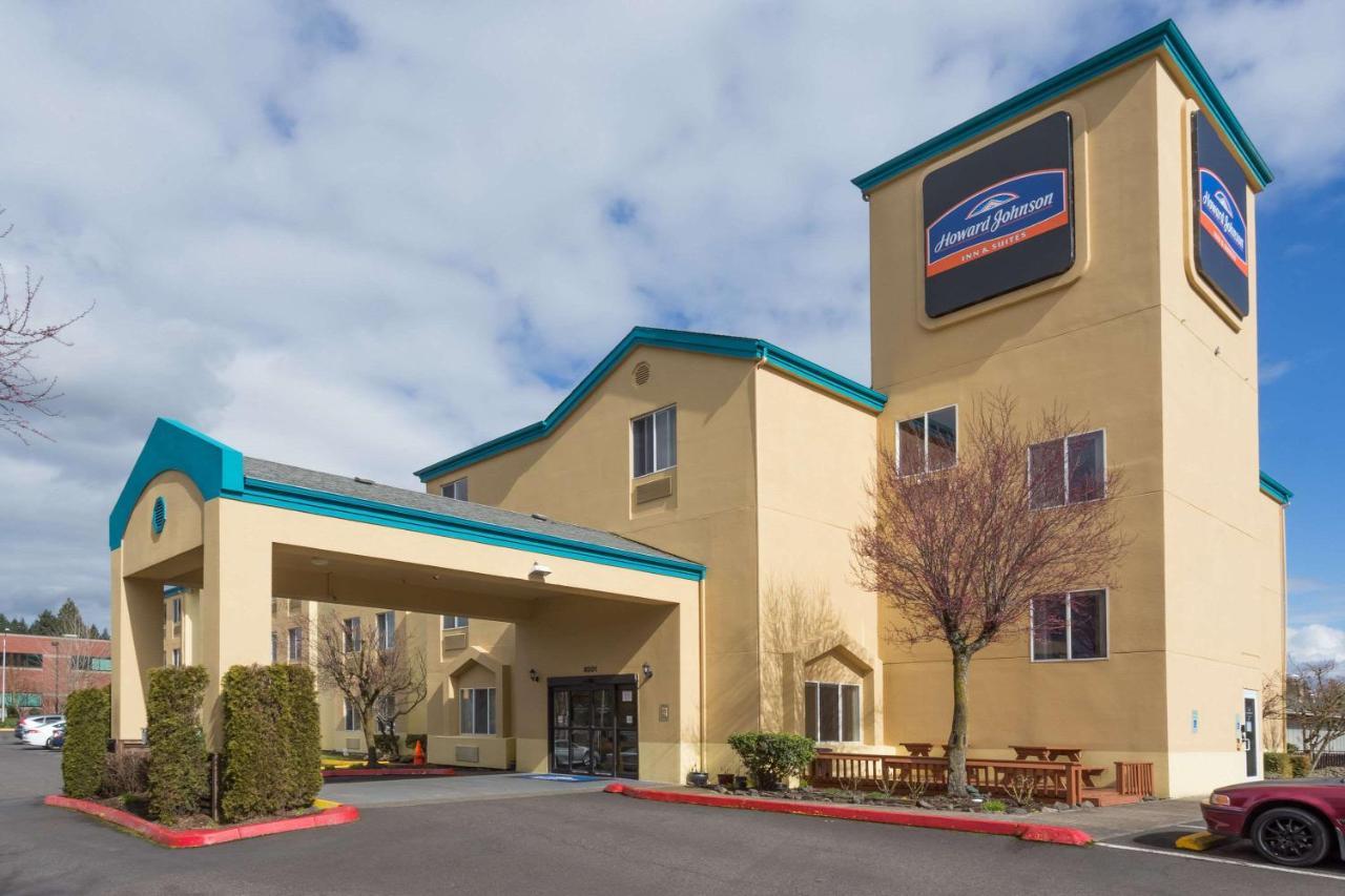 Howard Johnson By Wyndham Vancouver Hotel & Suites Eksteriør billede