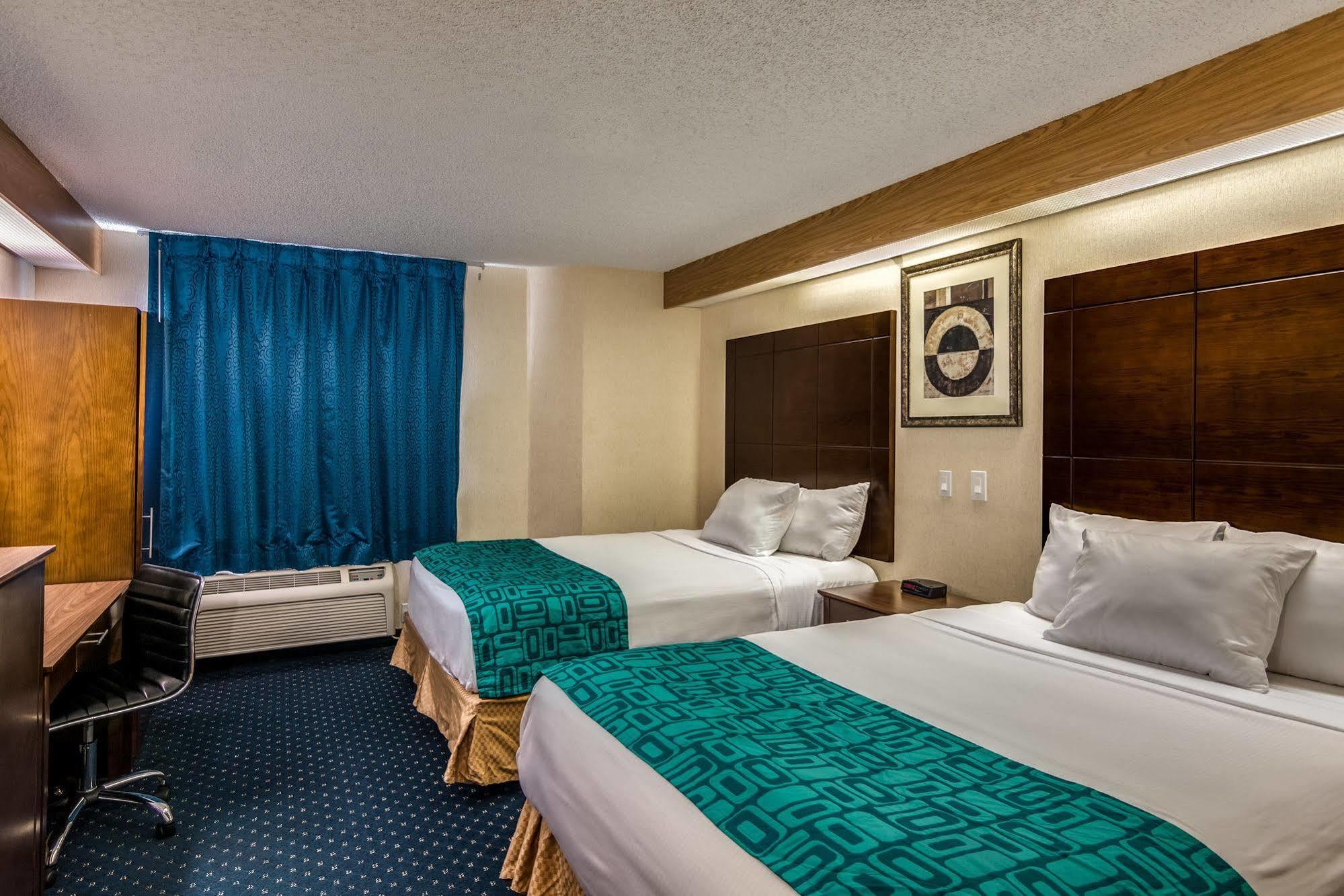 Howard Johnson By Wyndham Vancouver Hotel & Suites Eksteriør billede